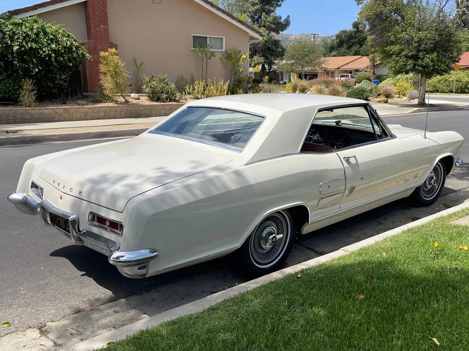 1963 Buick Riviera 1st Gen - Image 9 of 31