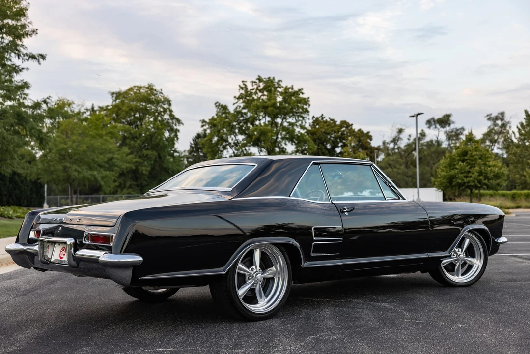 1963 Buick Riviera 1st Gen - Image 17 of 31