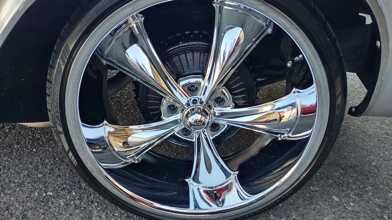 1963 Buick Riviera 1st Gen - Image 10 of 21