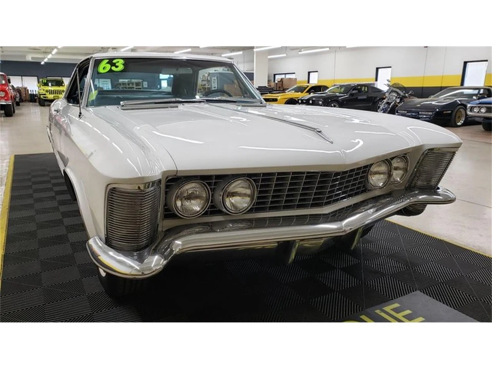 1963 Buick Riviera 1st Gen - Image 9 of 31