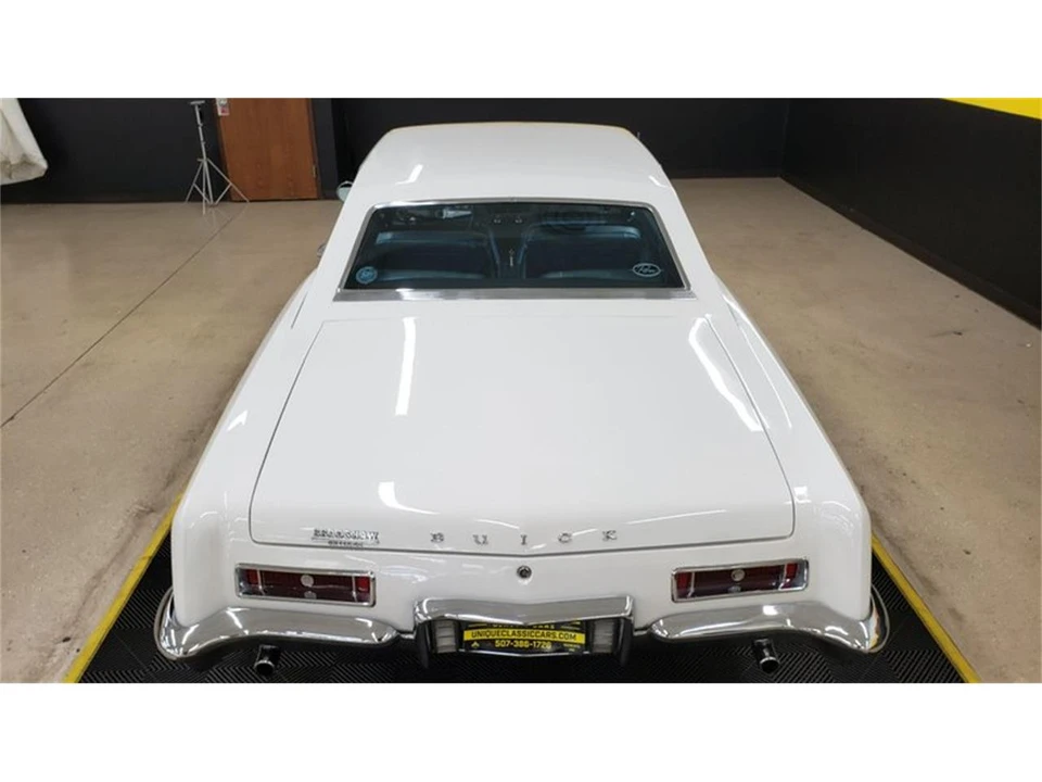 1963 Buick Riviera 1st Gen - Image 17 of 31