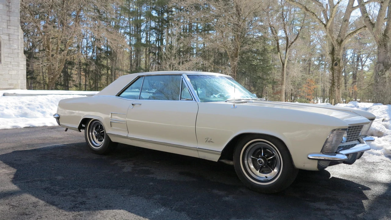 1963 Buick Riviera 1st Gen - Image 13 of 31