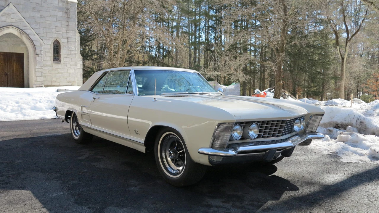 1963 Buick Riviera 1st Gen - Image 12 of 31