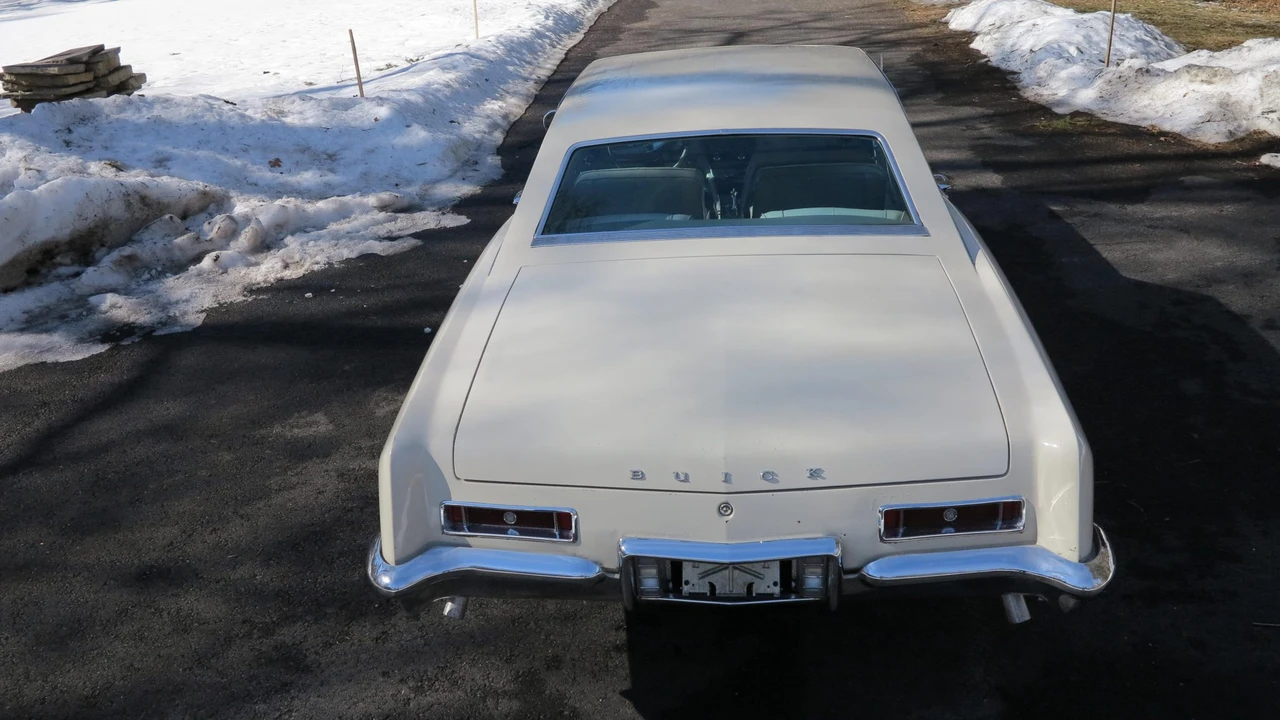 1963 Buick Riviera 1st Gen - Image 18 of 31