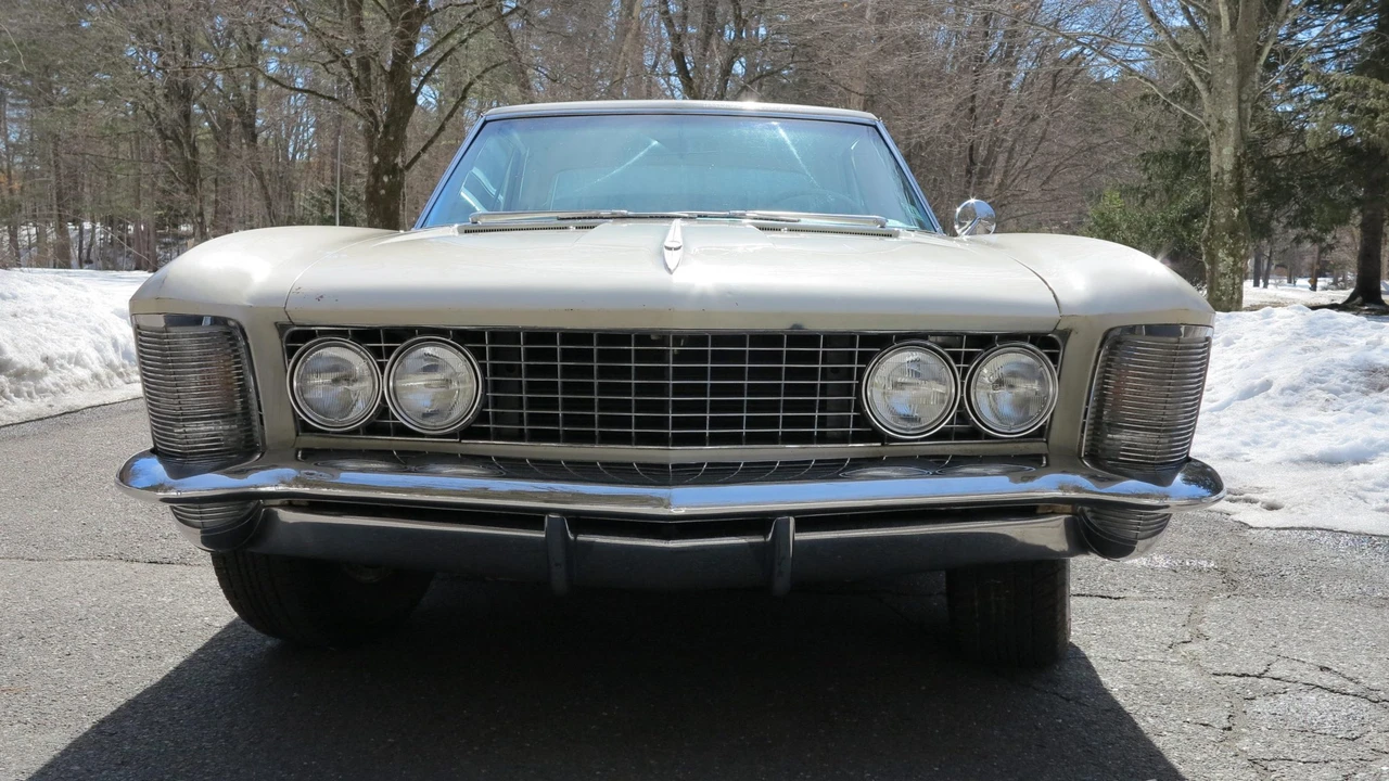 1963 Buick Riviera 1st Gen - Image 8 of 31