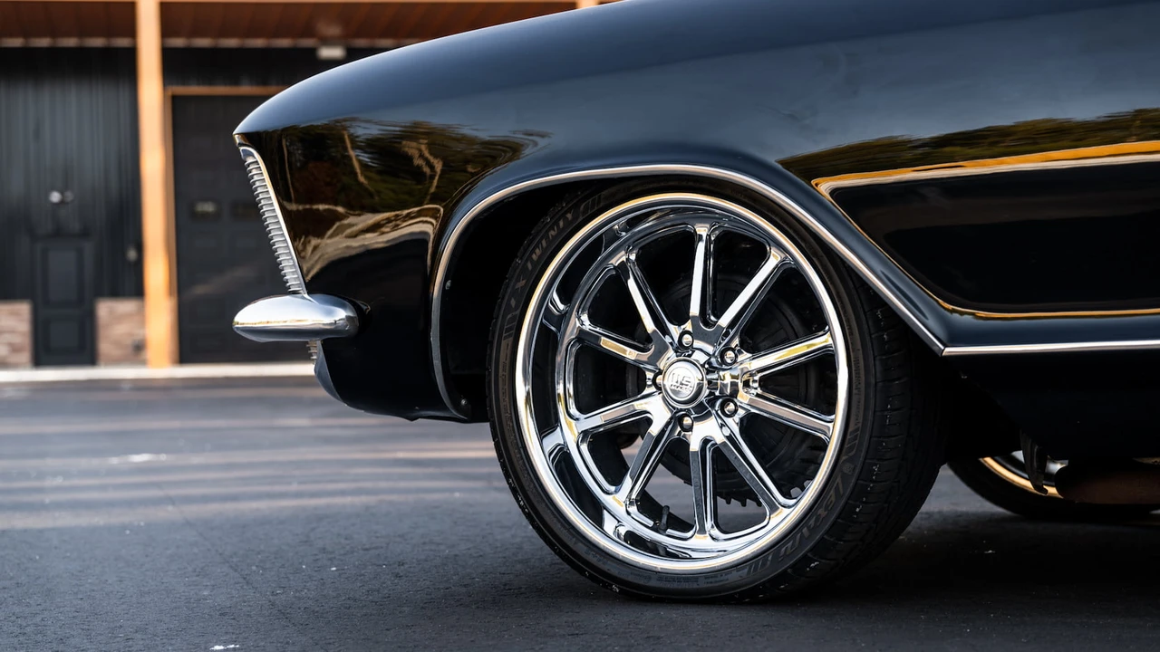 1963 Buick Riviera 1st Gen - Image 10 of 31