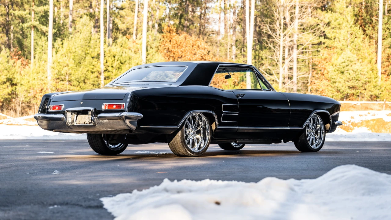 1963 Buick Riviera 1st Gen - Image 13 of 31
