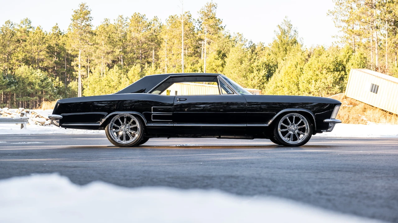1963 Buick Riviera 1st Gen - Image 2 of 31