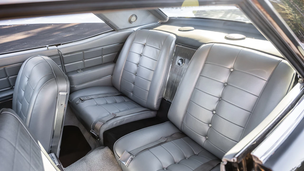 1963 Buick Riviera 1st Gen - Image 22 of 31