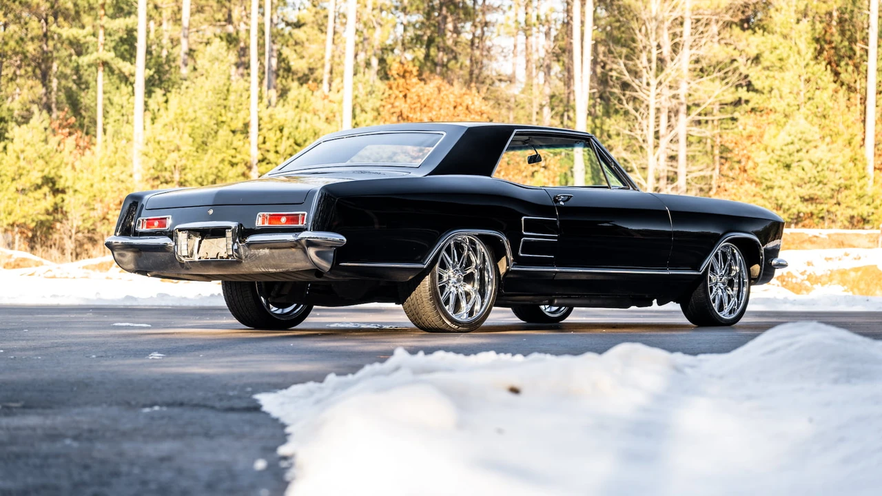 1963 Buick Riviera 1st Gen - Image 30 of 31