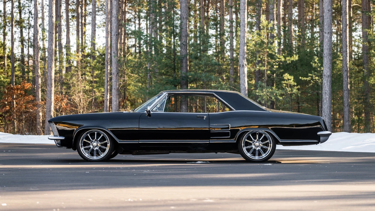 1963 Buick Riviera 1st Gen - Image 8 of 31