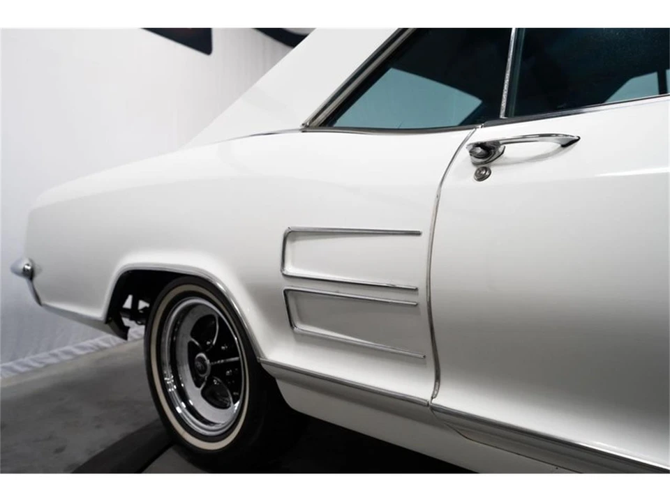 1963 Buick Riviera 1st Gen - Image 11 of 31