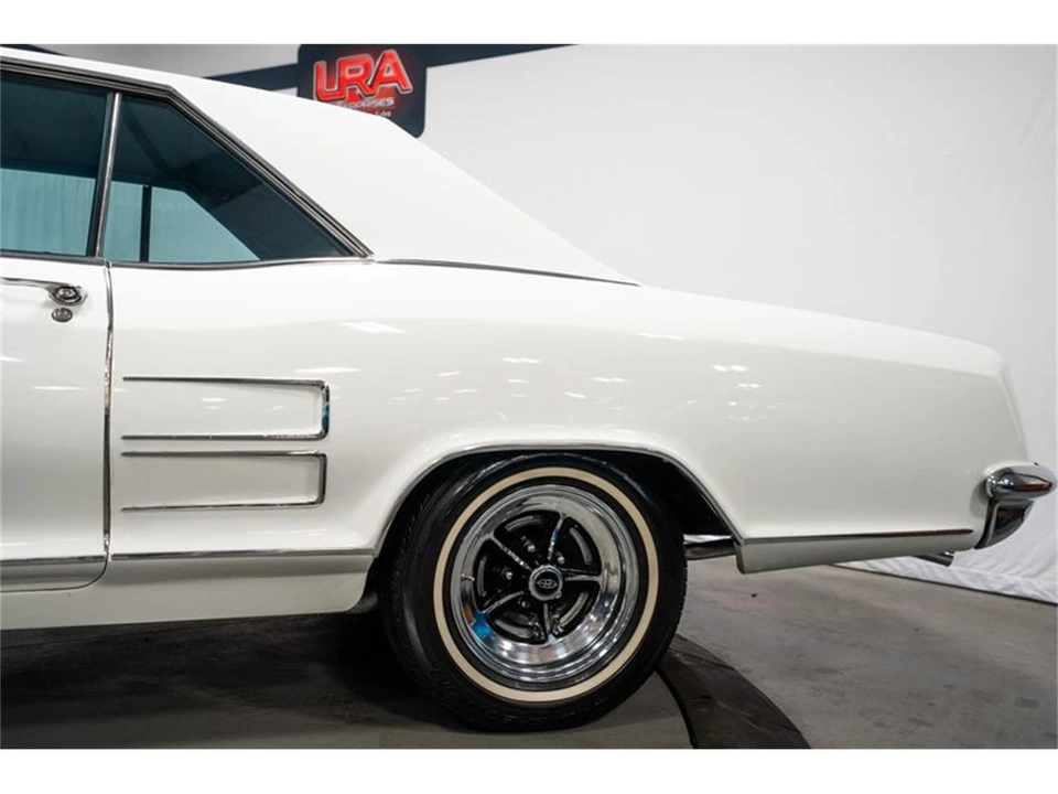 1963 Buick Riviera 1st Gen - Image 9 of 31