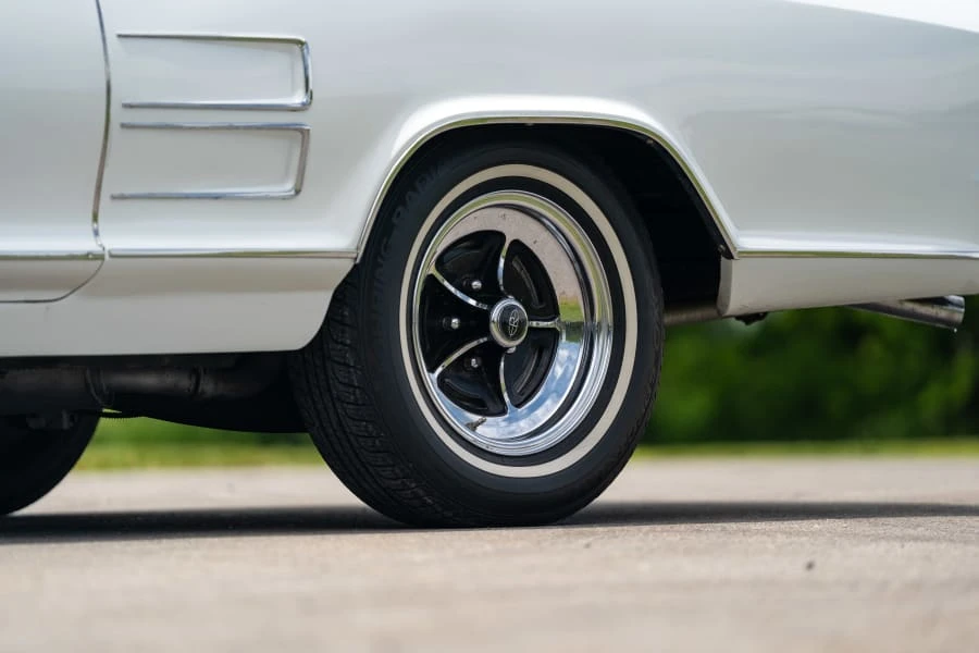 1963 Buick Riviera 1st Gen - Image 11 of 27