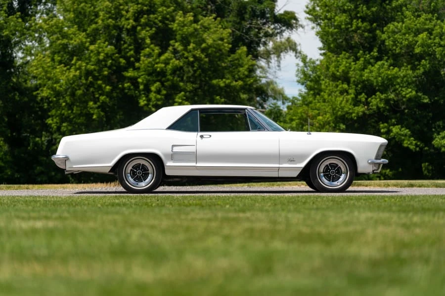 1963 Buick Riviera 1st Gen - Image 13 of 27