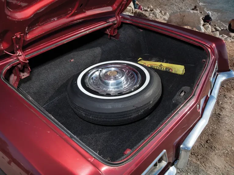 1963 Buick Riviera 1st Gen - Image 24 of 25
