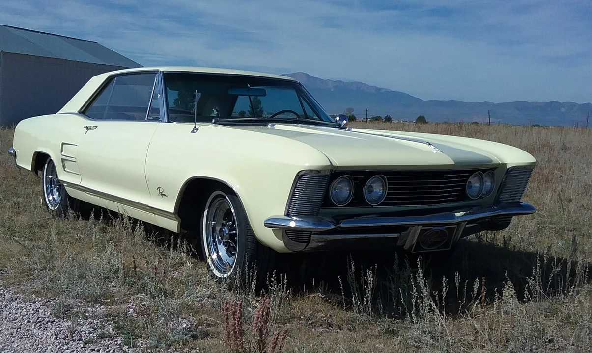 1963 Buick Riviera 1st Gen - Image 9 of 31