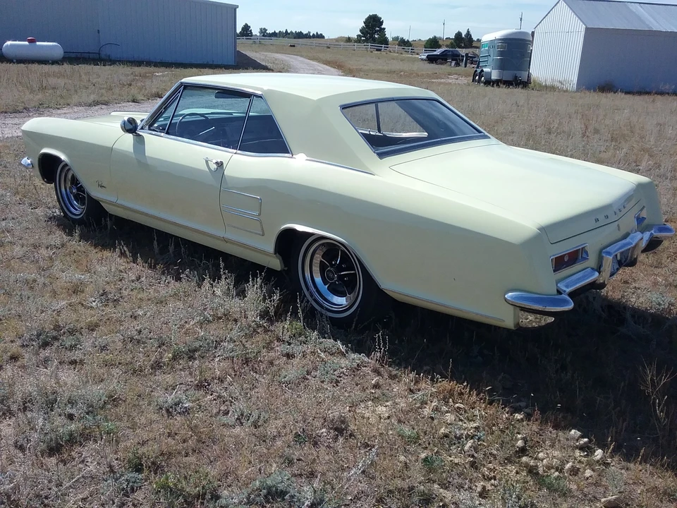1963 Buick Riviera 1st Gen - Image 27 of 31