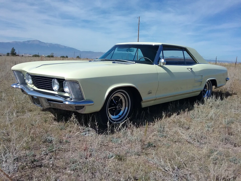 1963 Buick Riviera 1st Gen - Image 16 of 31