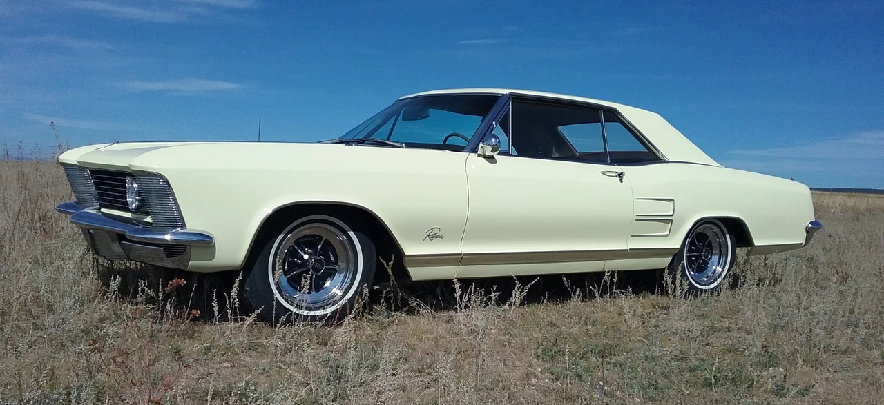 1963 Buick Riviera 1st Gen - Image 21 of 31