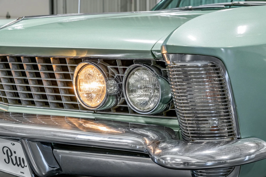 1963 Buick Riviera 1st Gen - Image 16 of 31