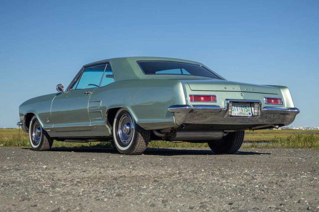 1963 Buick Riviera 1st Gen - Image 17 of 31