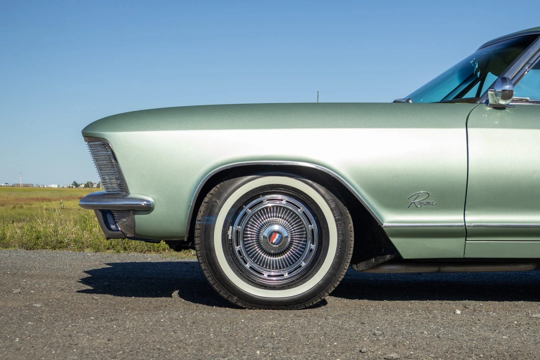 1963 Buick Riviera 1st Gen - Image 20 of 31