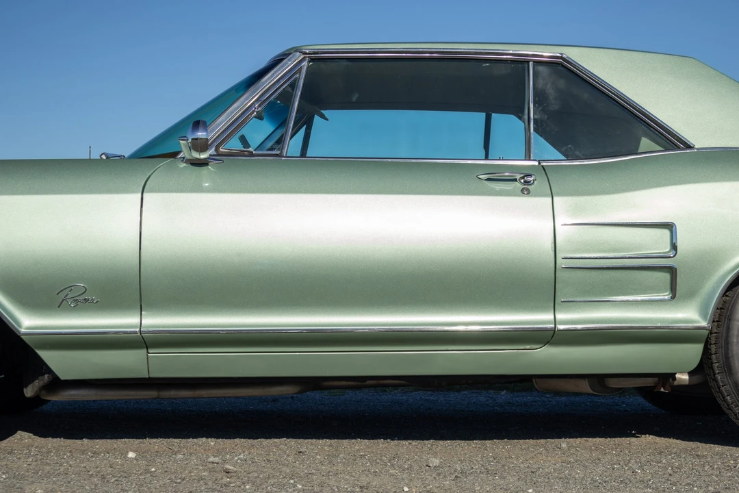 1963 Buick Riviera 1st Gen - Image 21 of 31