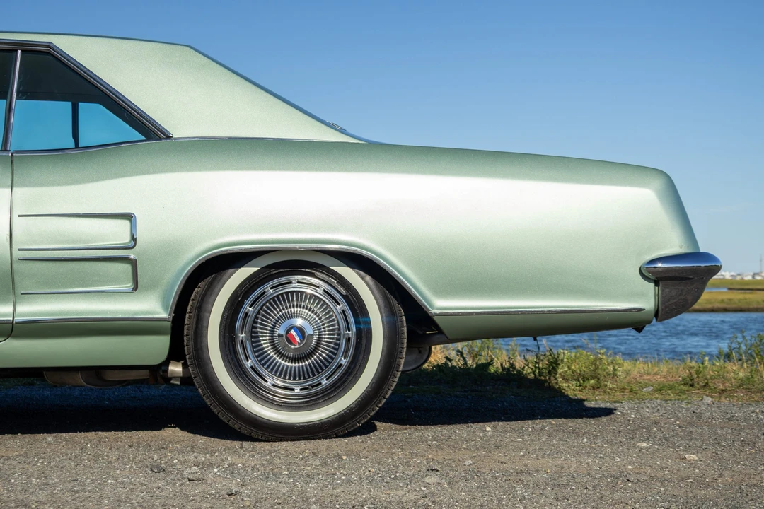 1963 Buick Riviera 1st Gen - Image 22 of 31