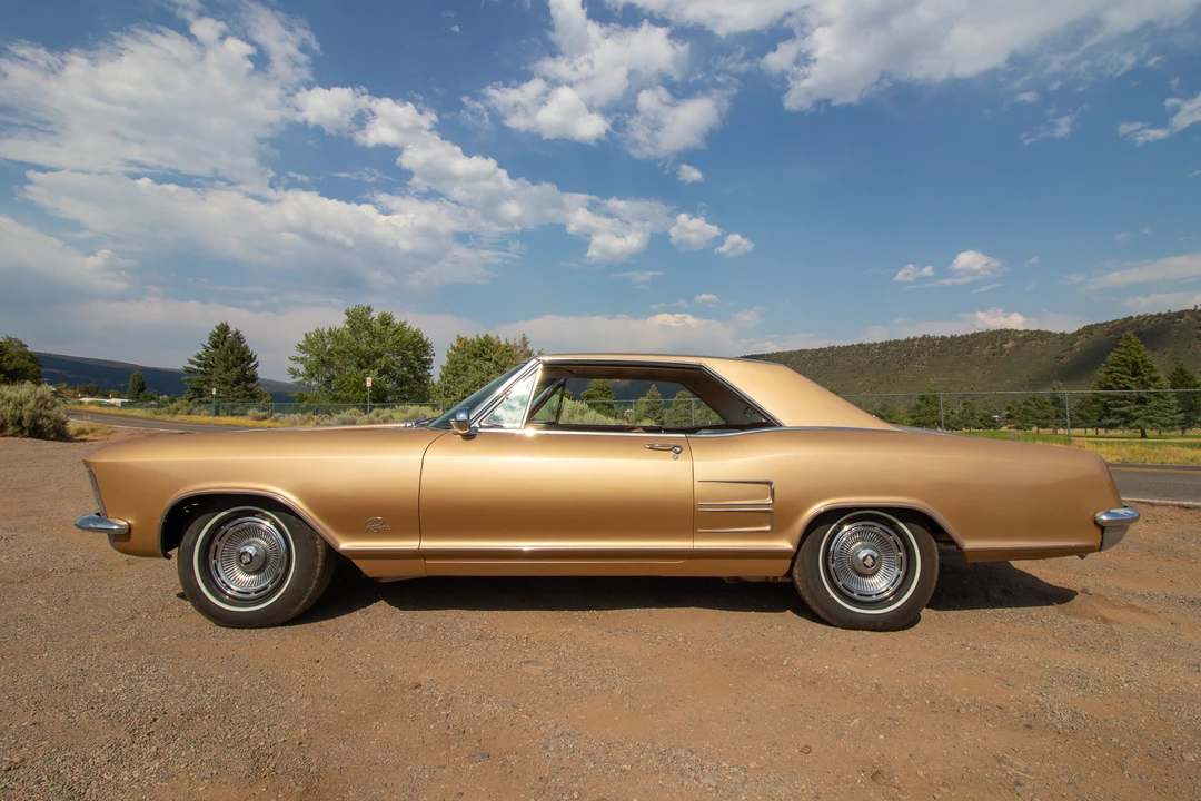 1963 Buick Riviera 1st Gen - Image 14 of 31
