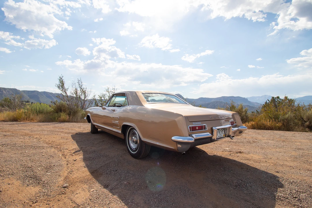 1963 Buick Riviera 1st Gen - Image 23 of 31