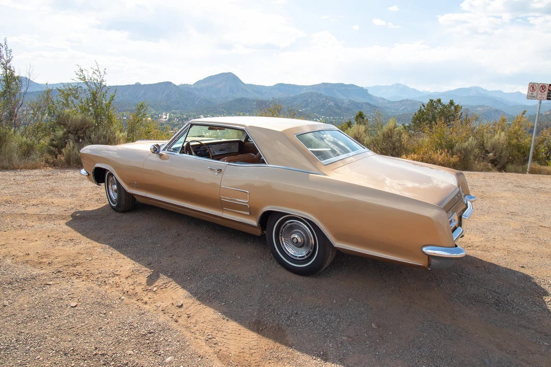 1963 Buick Riviera 1st Gen - Image 21 of 31