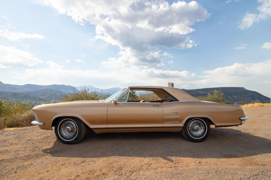 1963 Buick Riviera 1st Gen - Image 17 of 31
