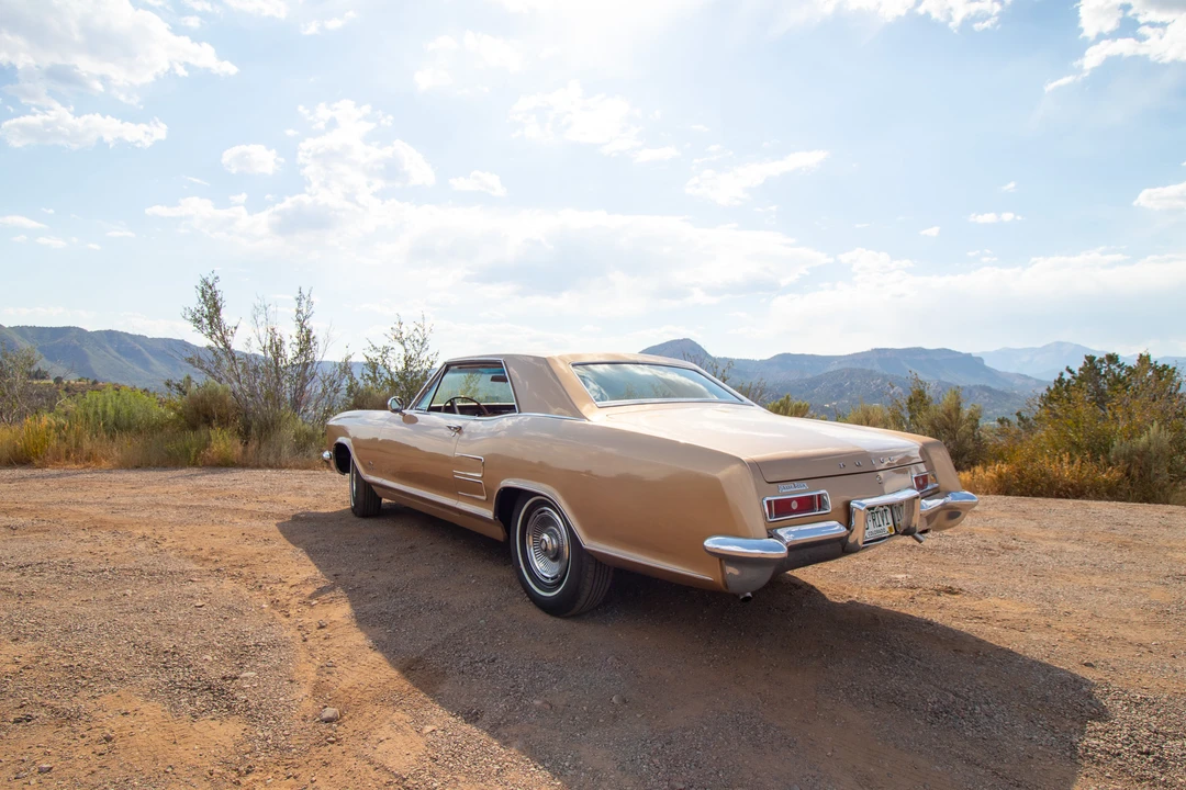1963 Buick Riviera 1st Gen - Image 24 of 31