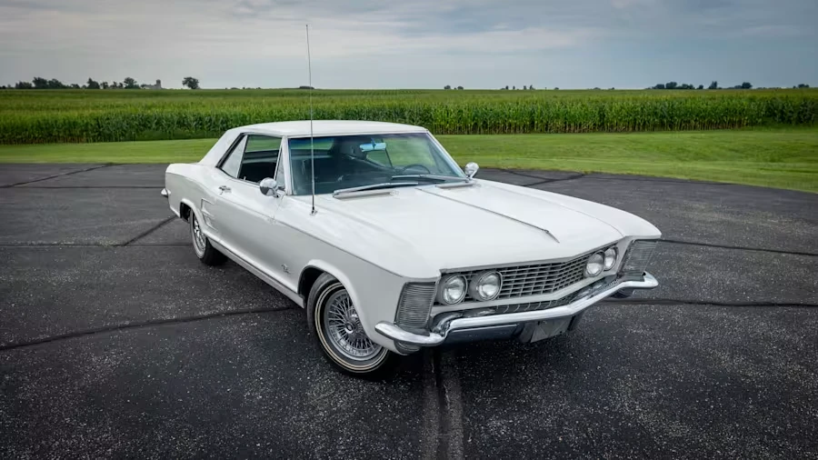 1963 Buick Riviera 1st Gen - Image 14 of 27