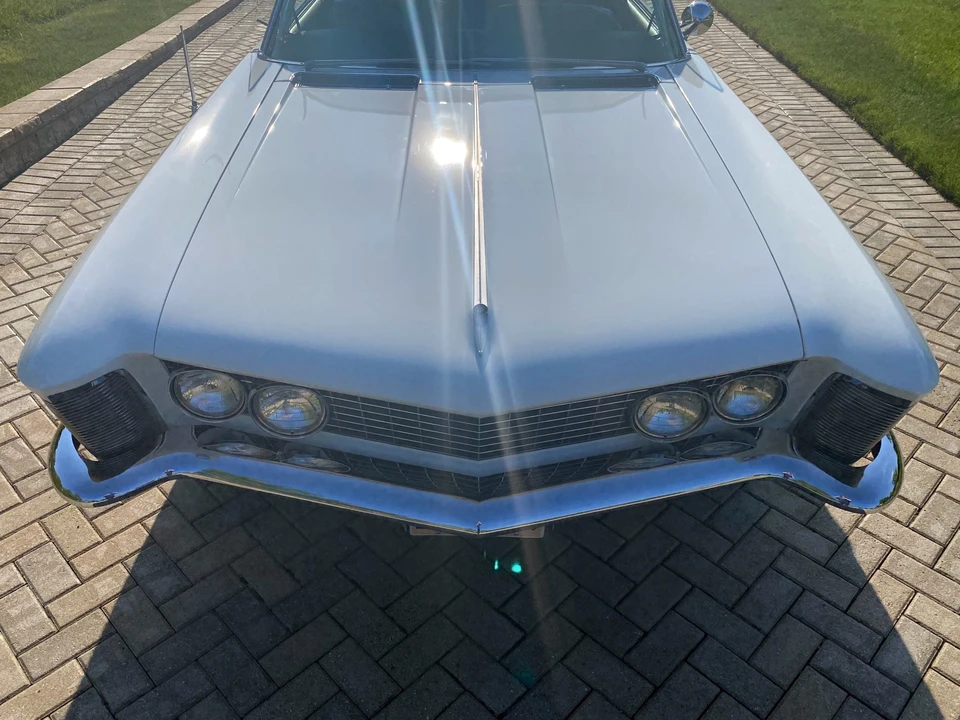 1963 Buick Riviera 1st Gen - Image 22 of 31