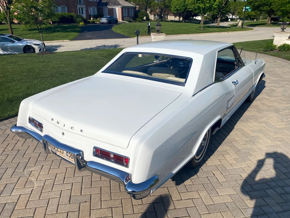 1963 Buick Riviera 1st Gen - Image 10 of 31
