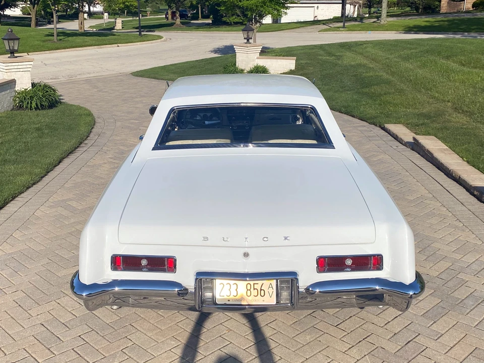 1963 Buick Riviera 1st Gen - Image 9 of 31