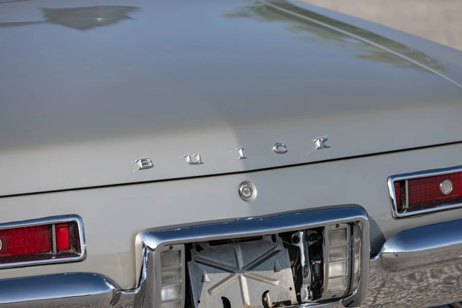 1963 Buick Riviera 1st Gen - Image 8 of 31
