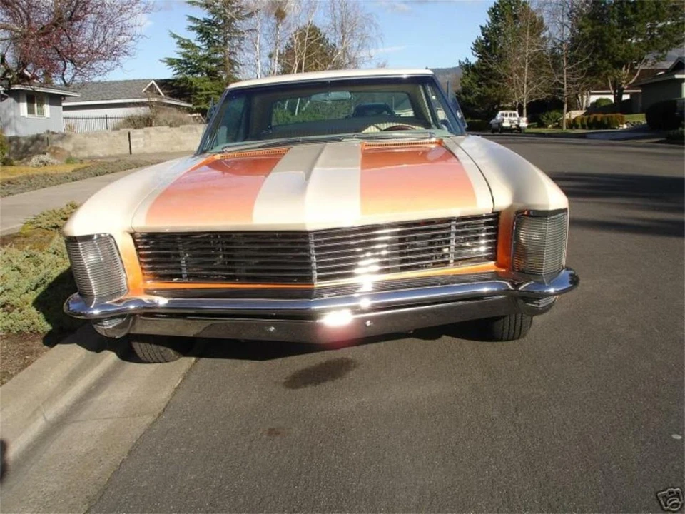 1963 Buick Riviera 1st Gen - Image 17 of 31