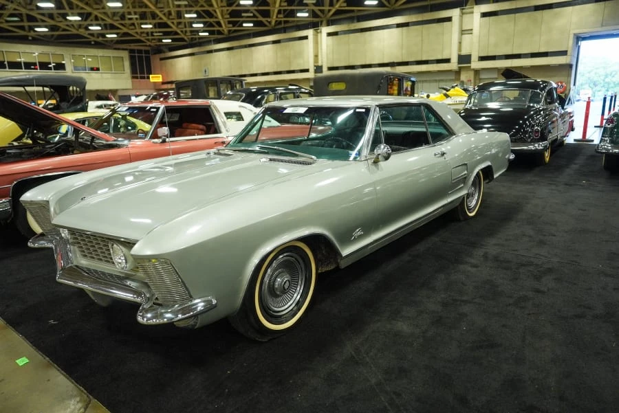 1963 Buick Riviera 1st Gen - Image 25 of 31