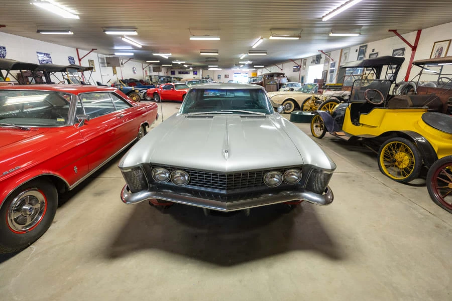1963 Buick Riviera 1st Gen - Image 2 of 31