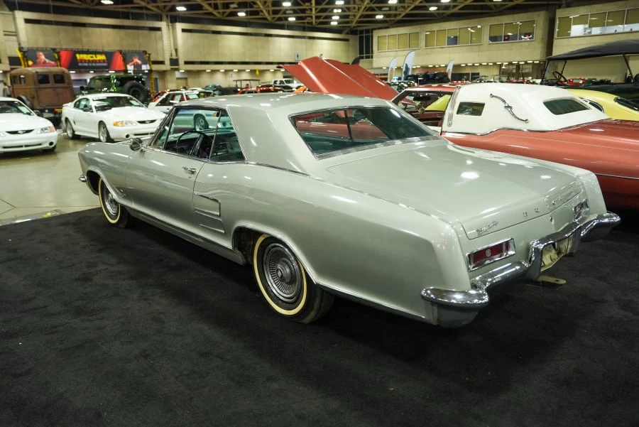 1963 Buick Riviera 1st Gen - Image 17 of 31