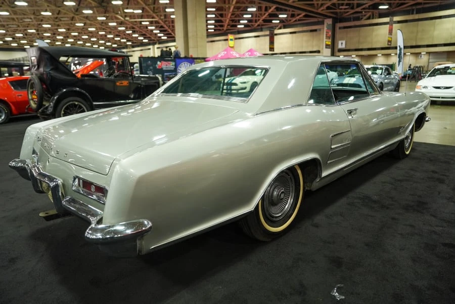 1963 Buick Riviera 1st Gen - Image 24 of 31