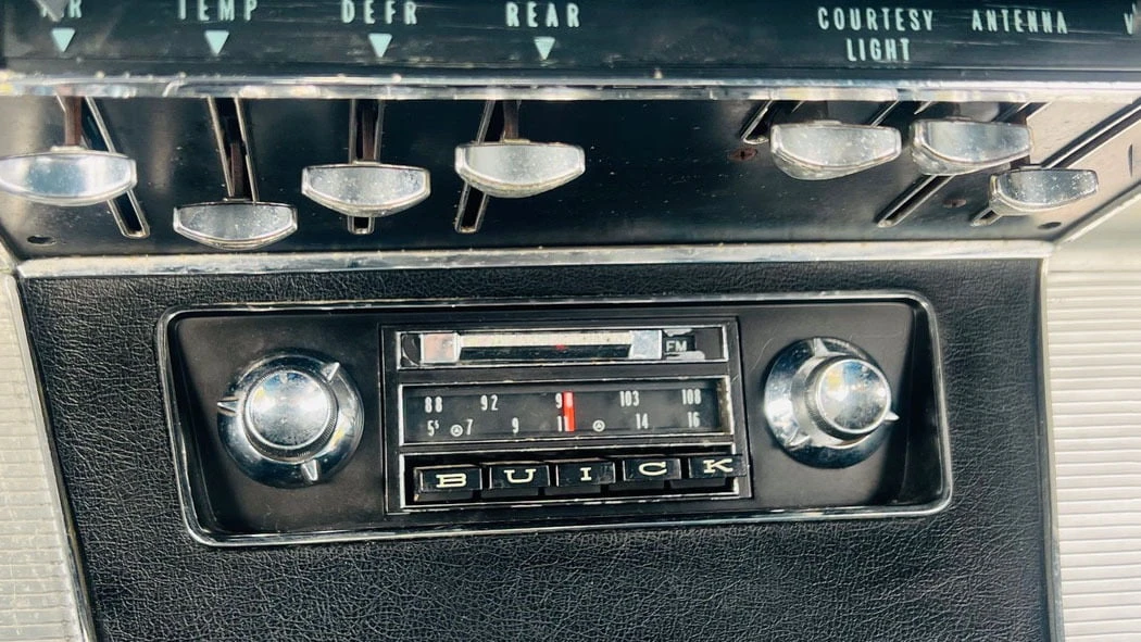 1963 Buick Riviera 1st Gen - Image 12 of 23