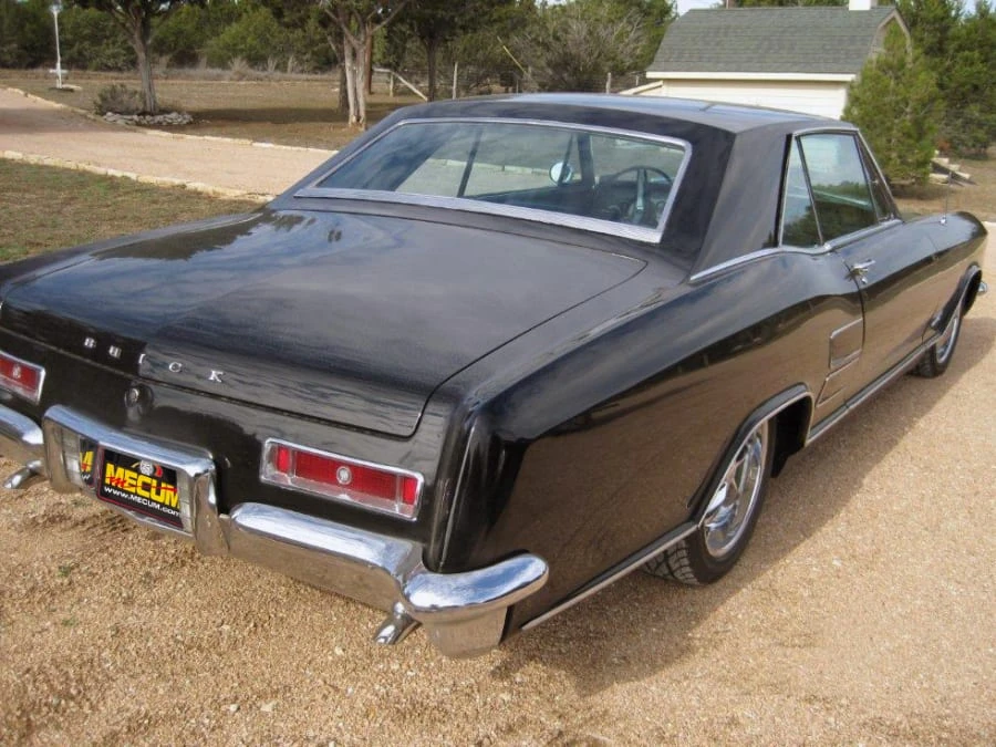 1963 Buick Riviera 1st Gen - Image 9 of 10