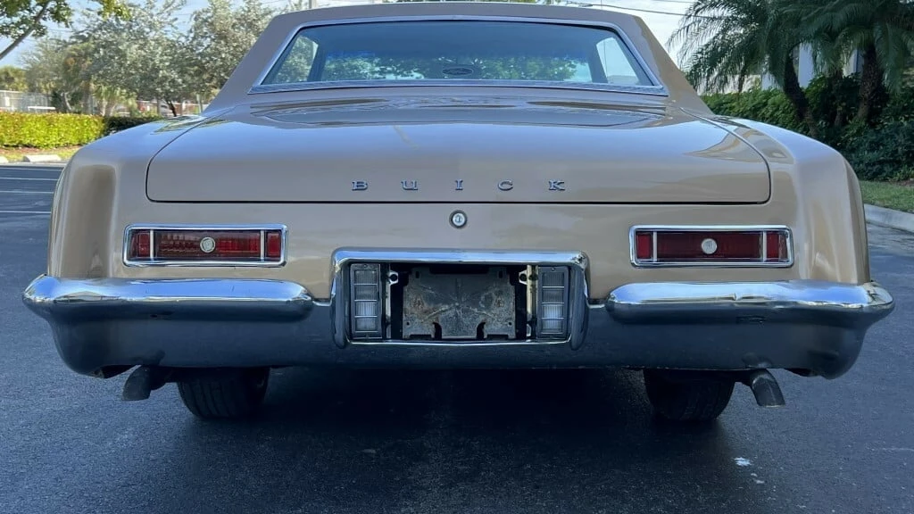 1963 Buick Riviera 1st Gen - Image 17 of 23
