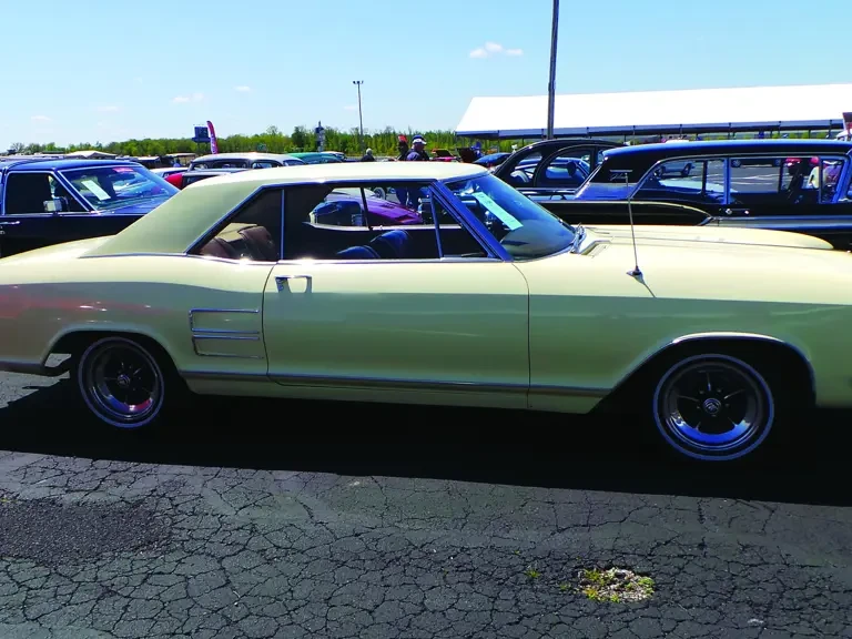 1963 Buick Riviera 1st Gen - Image 2 of 2