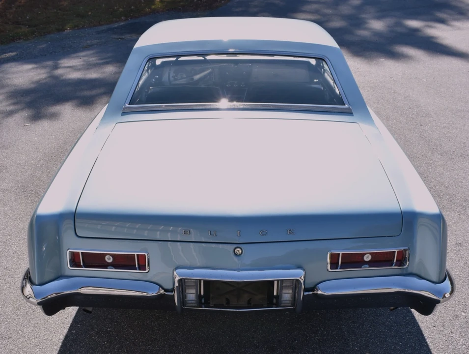 1963 Buick Riviera 1st Gen - Image 10 of 21