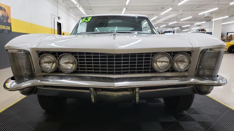 1963 Buick Riviera 1st Gen - Image 9 of 31